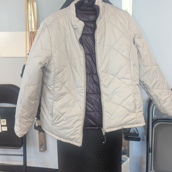 Women's White and Purple Ski Jacket - Picture 1 of 5